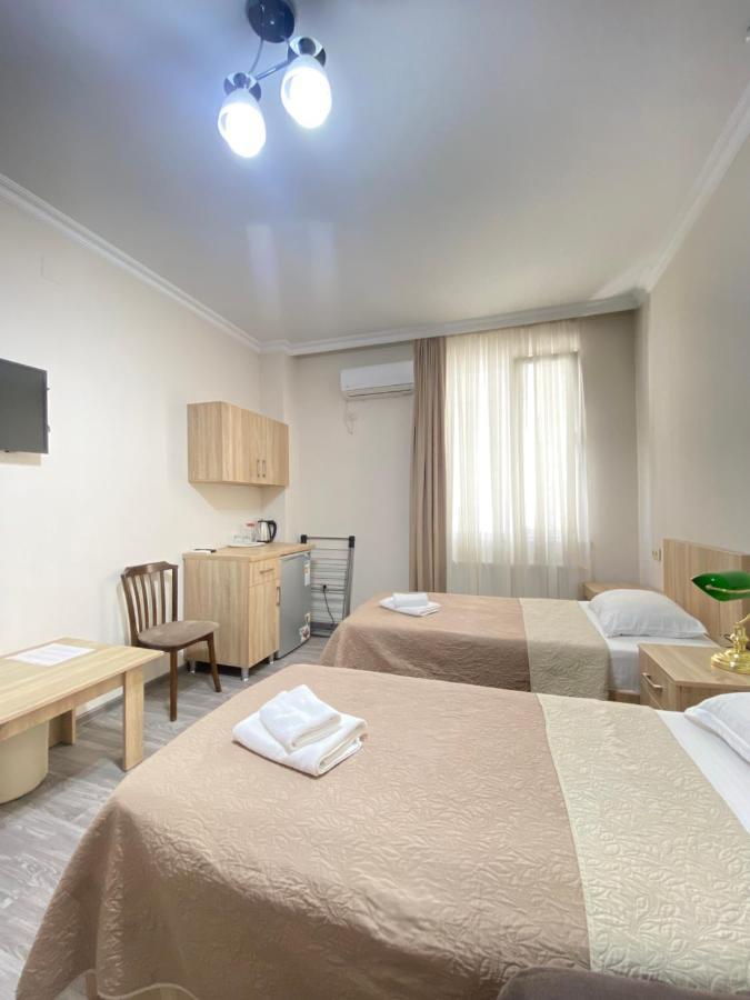 Hotel Garanti Батуми Экстерьер фото